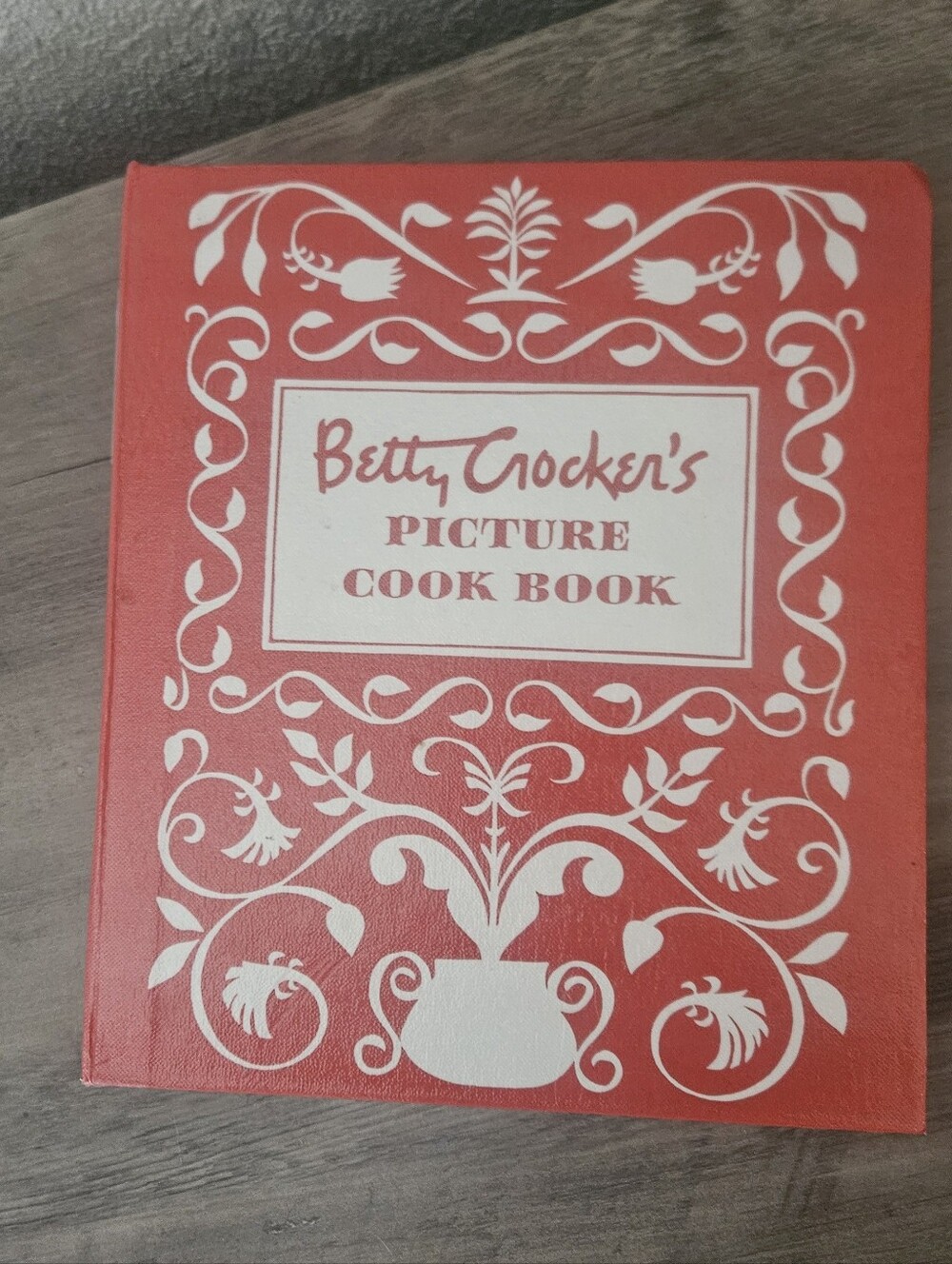 Betty Crocker's Cookbook VTG